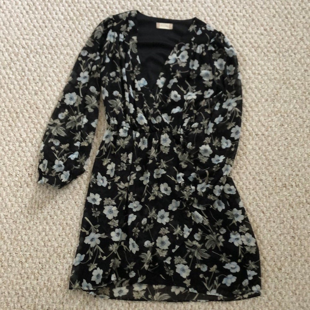 New Altar’d State floral dress w sheer sleeves